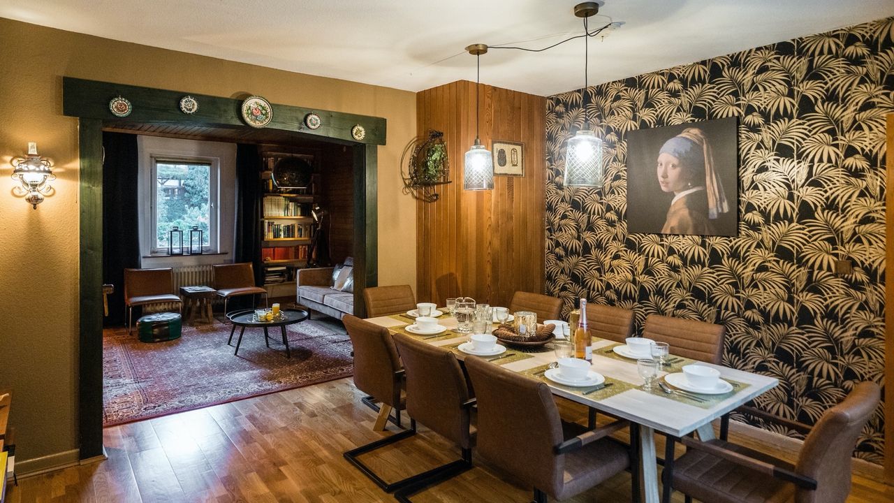 DiningRoom DiningRoom